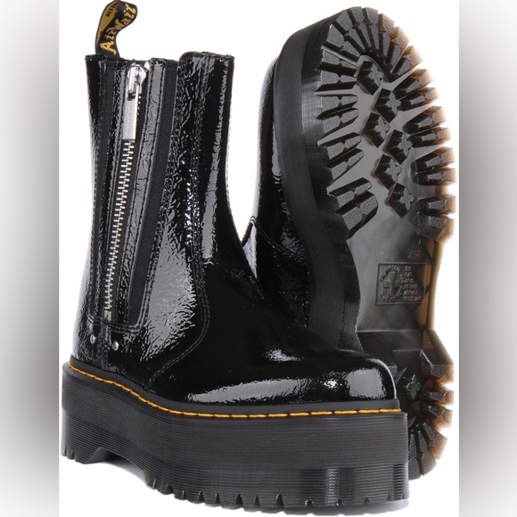 Dr.Martens Women’s 2976 Max Leather Platform Boots - Picture 5 of 7